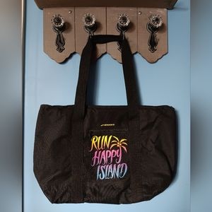 Brooks Run Happy Island Insulated Gym Bag - Black - 21"x14"x6" - EUC